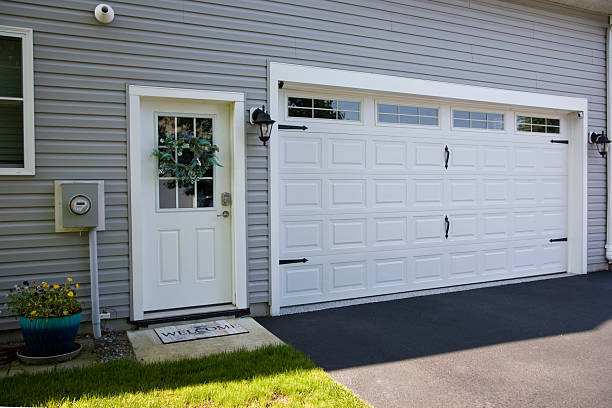 24/7 Emergency Garage Door Panel Replacement experts in Lake Arthur, LA